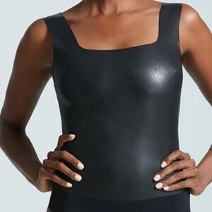 Black Faux Leather Squareneck
Bodysuit size M